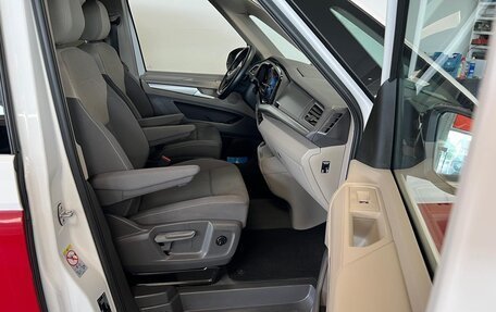 Volkswagen Multivan, 2022 год, 5 500 000 рублей, 14 фотография