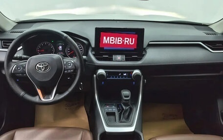 Toyota RAV4, 2021 год, 2 280 635 рублей, 12 фотография