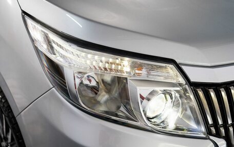 Toyota Esquire I, 2015 год, 1 830 000 рублей, 20 фотография