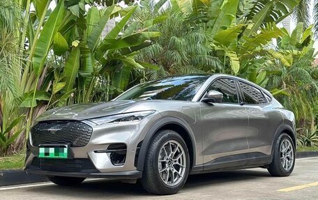 Ford Mustang Mach-E I, 2022 год, 2 300 000 рублей, 1 фотография