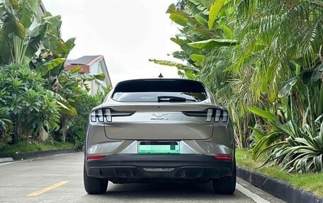 Ford Mustang Mach-E I, 2022 год, 2 300 000 рублей, 5 фотография