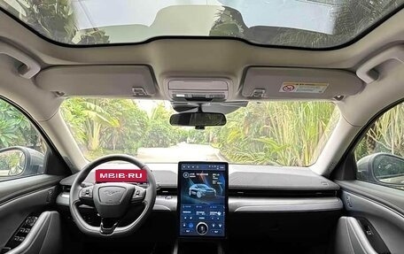 Ford Mustang Mach-E I, 2022 год, 2 300 000 рублей, 6 фотография