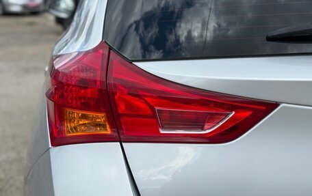Toyota Auris II, 2013 год, 1 020 000 рублей, 10 фотография