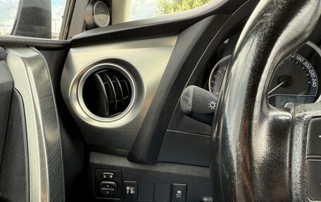 Toyota Auris II, 2013 год, 1 020 000 рублей, 12 фотография