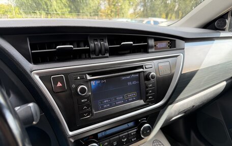Toyota Auris II, 2013 год, 1 020 000 рублей, 13 фотография