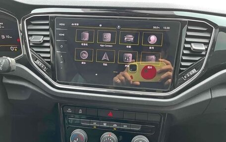 Volkswagen T-Roc I, 2022 год, 1 590 222 рублей, 19 фотография