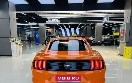 Ford Mustang VI рестайлинг, 2021 год, 3 670 000 рублей, 5 фотография