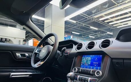 Ford Mustang VI рестайлинг, 2021 год, 3 670 000 рублей, 10 фотография