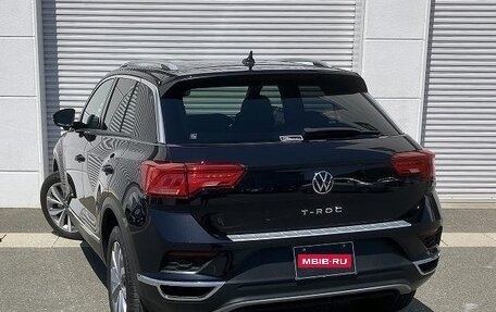 Volkswagen T-Roc I, 2022 год, 1 265 507 рублей, 4 фотография