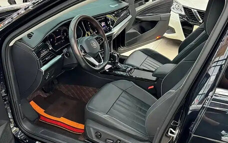 Volkswagen Passat B8 рестайлинг, 2023 год, 2 470 000 рублей, 6 фотография