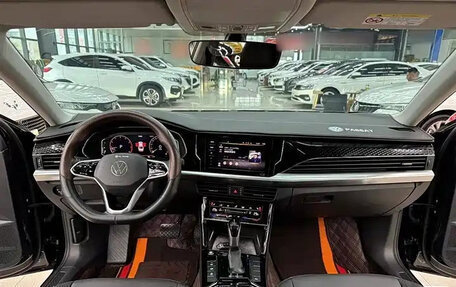 Volkswagen Passat B8 рестайлинг, 2023 год, 2 470 000 рублей, 8 фотография