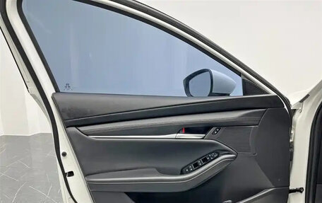 Mazda 3, 2021 год, 1 460 000 рублей, 20 фотография