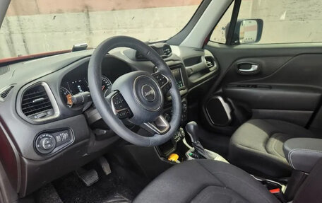 Jeep Renegade I рестайлинг, 2022 год, 1 600 000 рублей, 5 фотография