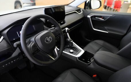 Toyota RAV4, 2025 год, 5 900 000 рублей, 11 фотография