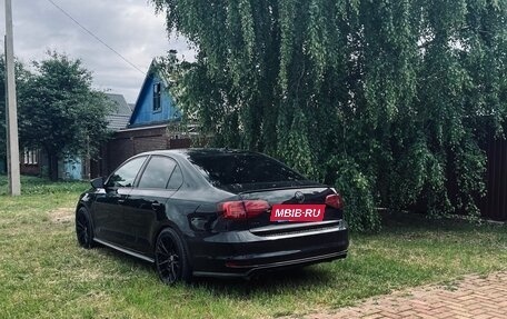Volkswagen Jetta VI, 2017 год, 2 250 000 рублей, 2 фотография