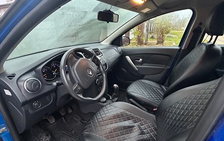 Renault Sandero II рестайлинг, 2015 год, 900 000 рублей, 10 фотография