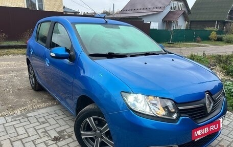 Renault Sandero II рестайлинг, 2015 год, 900 000 рублей, 6 фотография
