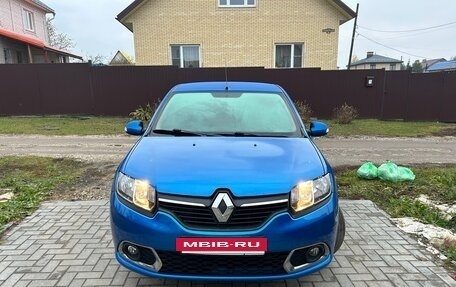 Renault Sandero II рестайлинг, 2015 год, 900 000 рублей, 3 фотография