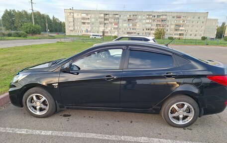 Hyundai Solaris II рестайлинг, 2012 год, 870 000 рублей, 2 фотография