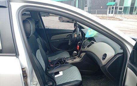 Chevrolet Cruze II, 2011 год, 720 000 рублей, 3 фотография