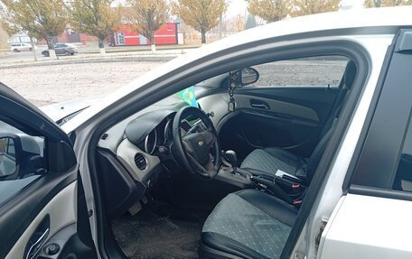 Chevrolet Cruze II, 2011 год, 720 000 рублей, 10 фотография