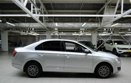 Skoda Rapid I, 2018 год, 1 050 000 рублей, 8 фотография