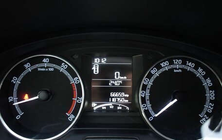 Skoda Rapid I, 2018 год, 1 050 000 рублей, 10 фотография