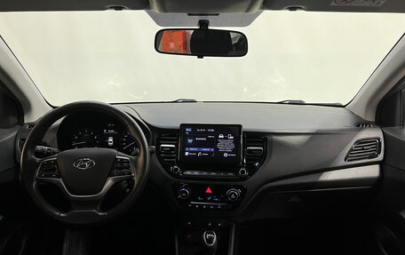 Hyundai Solaris II рестайлинг, 2021 год, 1 650 000 рублей, 8 фотография