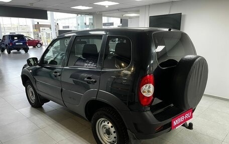 Chevrolet Niva I рестайлинг, 2019 год, 620 000 рублей, 6 фотография