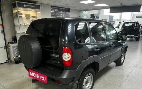 Chevrolet Niva I рестайлинг, 2019 год, 620 000 рублей, 4 фотография