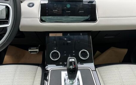 Land Rover Range Rover Evoque II, 2021 год, 2 480 000 рублей, 11 фотография