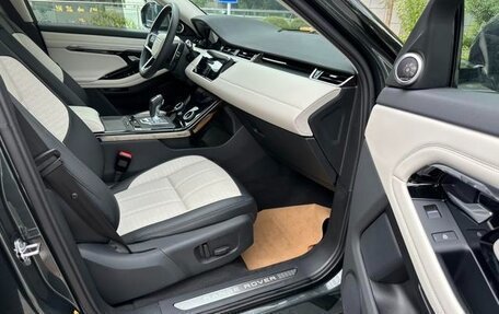 Land Rover Range Rover Evoque II, 2021 год, 2 480 000 рублей, 8 фотография