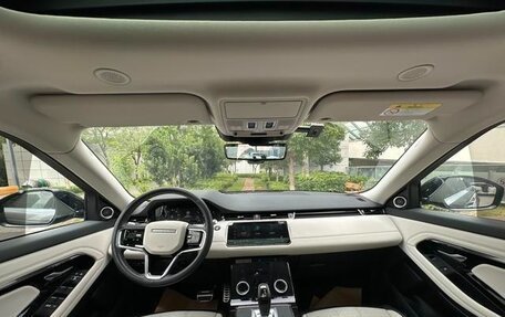 Land Rover Range Rover Evoque II, 2021 год, 2 480 000 рублей, 7 фотография