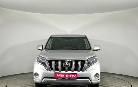 Toyota Land Cruiser Prado 150 рестайлинг 2, 2013 год, 3 080 000 рублей, 3 фотография