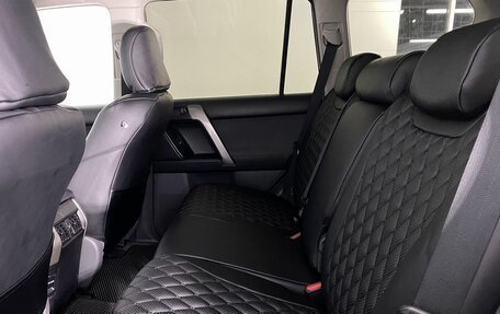 Toyota Land Cruiser Prado 150 рестайлинг 2, 2013 год, 3 080 000 рублей, 13 фотография