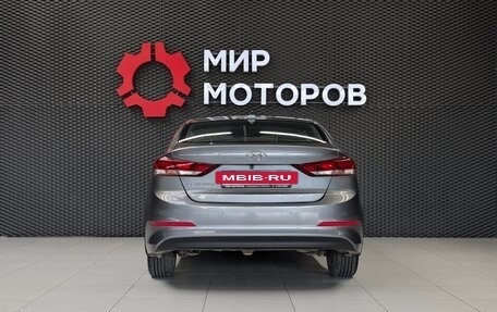 Hyundai Elantra VI рестайлинг, 2017 год, 1 050 000 рублей, 5 фотография