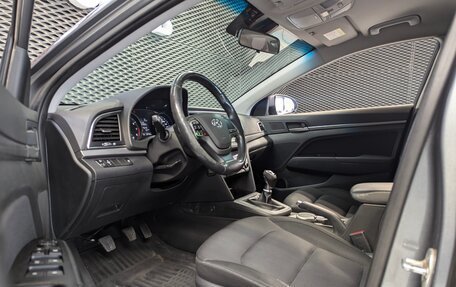 Hyundai Elantra VI рестайлинг, 2017 год, 1 050 000 рублей, 9 фотография