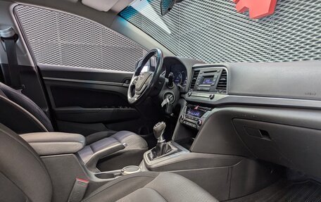 Hyundai Elantra VI рестайлинг, 2017 год, 1 050 000 рублей, 22 фотография