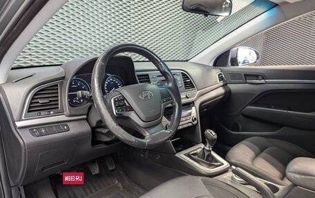 Hyundai Elantra VI рестайлинг, 2017 год, 1 050 000 рублей, 10 фотография
