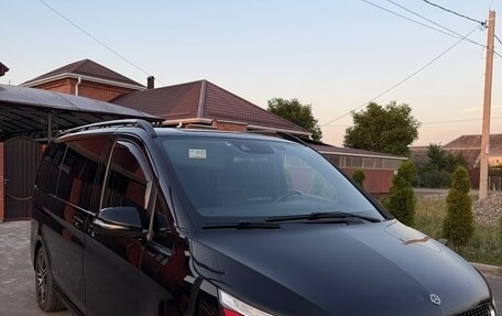 Mercedes-Benz V-Класс, 2019 год, 4 200 000 рублей, 4 фотография