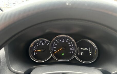 Renault Logan II, 2020 год, 1 230 000 рублей, 10 фотография