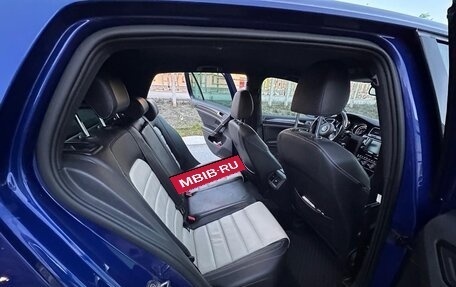 Volkswagen Golf R VII, 2015 год, 2 550 000 рублей, 32 фотография