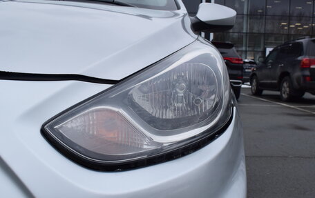 Hyundai Solaris II рестайлинг, 2013 год, 827 000 рублей, 12 фотография