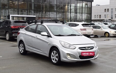 Hyundai Solaris II рестайлинг, 2013 год, 827 000 рублей, 3 фотография