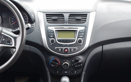 Hyundai Solaris II рестайлинг, 2013 год, 827 000 рублей, 17 фотография