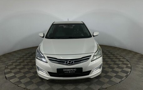 Hyundai Solaris II рестайлинг, 2015 год, 900 000 рублей, 2 фотография