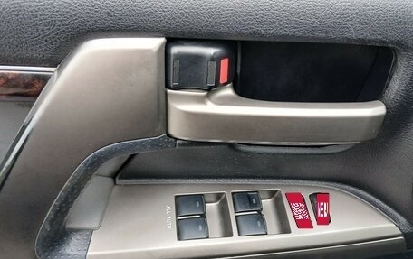 Toyota Land Cruiser 200, 2008 год, 2 740 000 рублей, 27 фотография