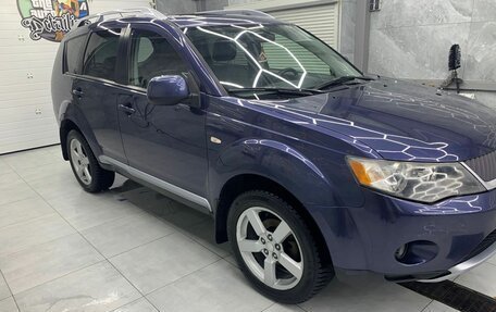Mitsubishi Outlander III рестайлинг 3, 2008 год, 850 000 рублей, 4 фотография