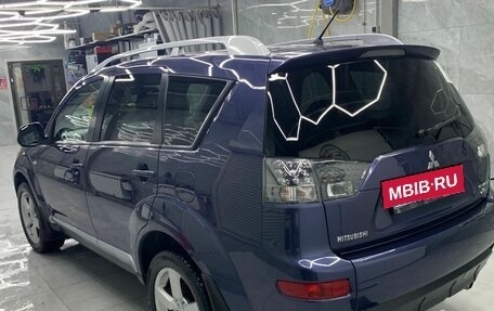 Mitsubishi Outlander III рестайлинг 3, 2008 год, 850 000 рублей, 8 фотография