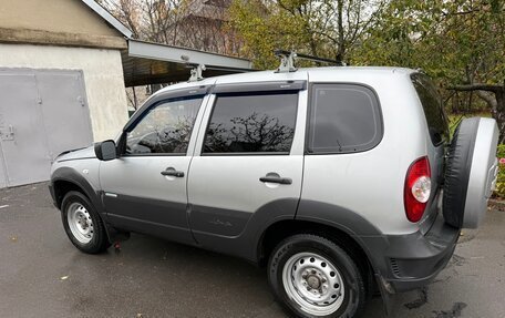 Chevrolet Niva I рестайлинг, 2012 год, 630 000 рублей, 2 фотография
